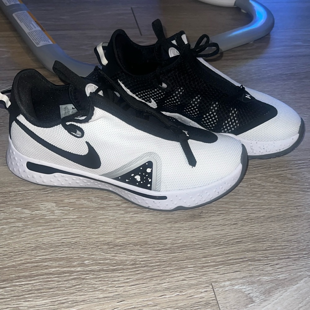 Nike PG 4 Brand new size 10.5